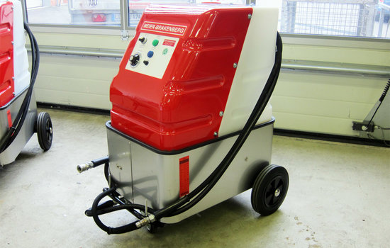 The MBHot80 Hot-water unit offers a combination with professional pressure cleaners. This hot water generator will be down streamed after the cleaner and can heat washing water up to 80°. This application is a ideal solution for slaughterhouses, butcher shops or car and truck washing stations.