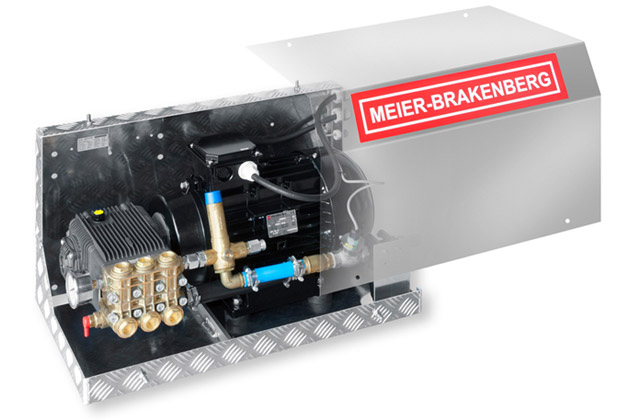 Die Profi Hochdruckpumpe ist unter dem Edelstahlchassis mit einer flexiblen Klauenklupplung zum Elektromotor hin verbunden. Das gewährleistet hohe Laufruhe und einfachen Service.