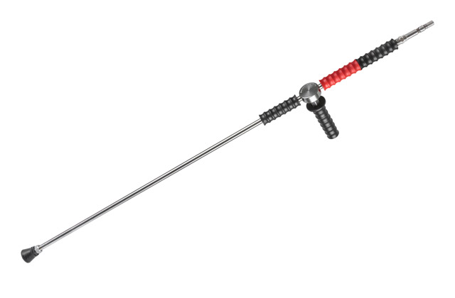 The pressure control lance for frequency-controlled high-pressure cleaners allows infinitely variable adjustment of pressure and water volume by a single rotational movement of the turning handle.