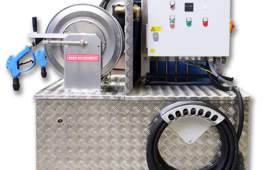 For cleaning machines we have developed the compact pressure cleaning unit at a robust Aluminium chassis. So the pump station provides all users a high cleaning power at different places of action.