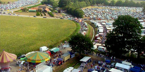 Im Bild ist der Betrachtungswinkel eines Luftbilds auf den Düstermühlenmarkt zu sehen.