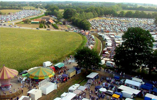 Im Bild ist der Betrachtungswinkel eines Luftbilds auf den Düstermühlenmarkt zu sehen.