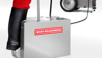 The Meier-Brakenberg high-pressure boot cleaner - in the picture - developed for connection to the high-pressure cleaner. Four all-round high-pressure nozzles dissolve even most stubborn dirt on boots. Perfect cleaning results and optimum hygiene.