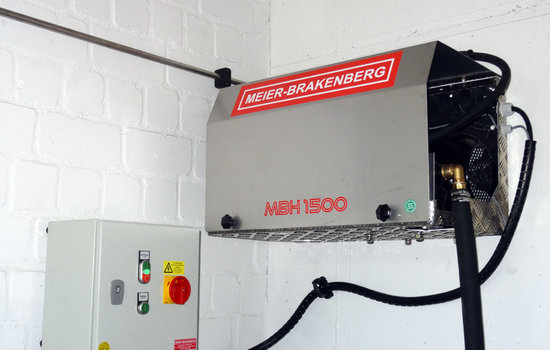 Herzstück der neuen stationären Hochdruckreinigeranlage für die Feuerwehr Oberhausen ist das stationäre HD-Gerät MBHST1500 der neuen Profi-Gerätebaureihe 1500. Dieses enthält eine Abschaltautomatik die der  Strömungswächter ansteuert.